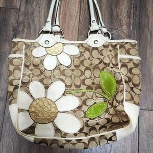 Beautiful COACH Daisy Bleeker Signature RARE Shoulder Bag/Tote Green Satin Lined